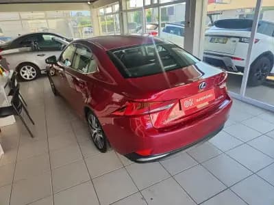 Vendo Lexus IS 300H 2017 - 25900 EUR, 68000 km - AUTO.MOTO.pt