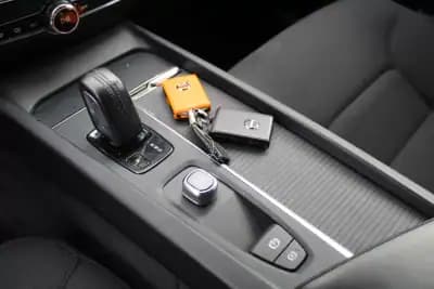 Vendo Volvo V60 2021 - 24990 EUR, 154000 km - AUTO.MOTO.pt