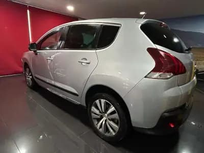 Vendo Peugeot 3008 2014 - 10950 EUR, 233000 km - AUTO.MOTO.pt