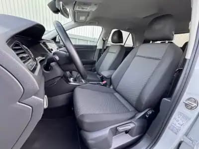 Vendo Volkswagen T-Roc 2020 - 23500 EUR, 88000 km - AUTO.MOTO.pt