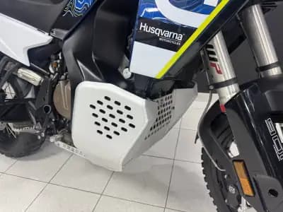 Vendo mota Husqvarna Norden 901 2023 - 14000 EUR, 8407 km - AUTO.MOTO.pt