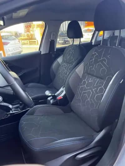 Vendo Peugeot 2008 2019 - 13900 EUR, 39416 km - AUTO.MOTO.pt