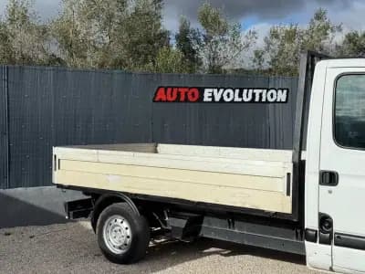 Vendo Renault Master 2001 - 4990 EUR, 399900 km - AUTO.MOTO.pt