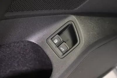 Vendo Volkswagen Passat Variant 2021 - 25990 EUR, 70682 km - AUTO.MOTO.pt