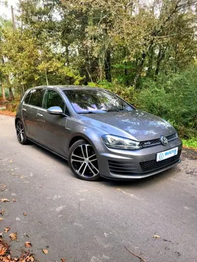 Vendo Volkswagen Golf 2015 - 16990 EUR, 218000 km - AUTO.MOTO.pt