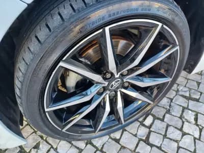 Sell Toyota Corolla 2024 - 34980 EUR, 32465 km - AUTO.MOTO.pt