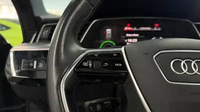 Vendo Audi e-tron Sportback 2020 - 36990 EUR, 52814 km - AUTO.MOTO.pt