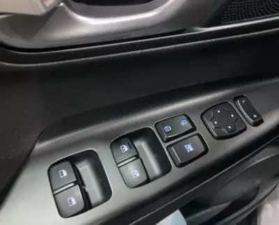 Sell Hyundai Kauai 2021 - 20900 EUR, 73000 km - AUTO.MOTO.pt