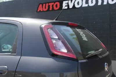 Vendo Fiat Punto 2013 - 7700 EUR, 97000 km - AUTO.MOTO.pt