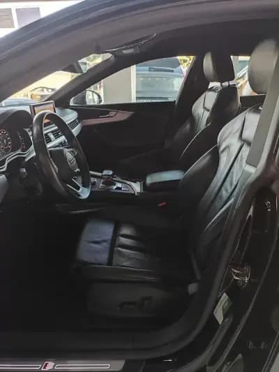 Vendo Audi A5 Sportback 2017 - 31950 EUR, 146200 km - AUTO.MOTO.pt