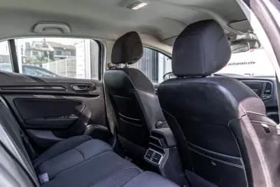 Vendo Renault Mégane 2019 - 14990 EUR, 124445 km - AUTO.MOTO.pt