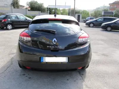 Vendo Renault Mégane Coupe 2010 - 6500 EUR, 219000 km - AUTO.MOTO.pt