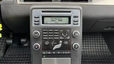 Vendo Volvo XC 70 2011 - 13999 EUR, 256121 km - AUTO.MOTO.pt