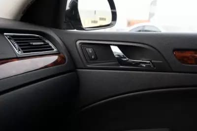 Vendo Skoda Superb Break 2011 - 7999 EUR, 290000 km - AUTO.MOTO.pt