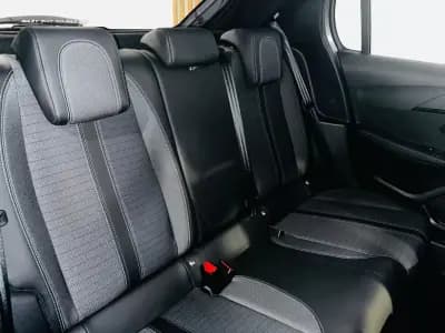 Vendo Peugeot e-208 2020 - 15400 EUR, 34819 km - AUTO.MOTO.pt