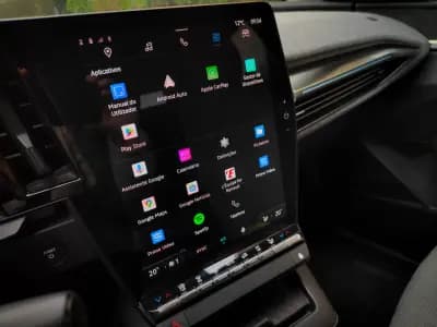 Vendo Renault Mégane E-Tech 2023 - 26500 EUR, 45000 km - AUTO.MOTO.pt