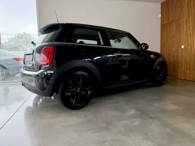 Vendo MINI One 2016 - 12999 EUR, 132000 km - AUTO.MOTO.pt