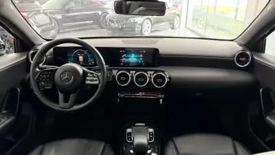 Vendo Mercedes-Benz A 180 2019 - 17990 EUR, 247112 km - AUTO.MOTO.pt