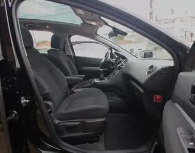 Vendo Peugeot 5008 2015 - 7450 EUR, 221000 km - AUTO.MOTO.pt