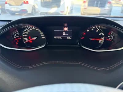 Vendo Peugeot 308 2020 - 14990 EUR, 77418 km - AUTO.MOTO.pt