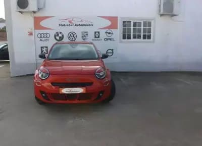 Vendo Fiat 600e 2023 - 29980 EUR, 7039 km - AUTO.MOTO.pt