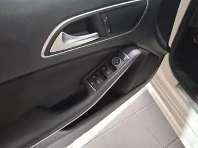 Sell Mercedes-Benz A 180 2017 - 18800 EUR, 152000 km - AUTO.MOTO.pt