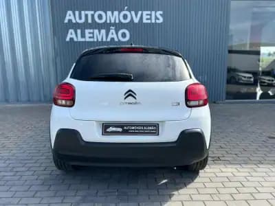 Vendo Citroën C3 2022 - 15000 EUR, 53289 km - AUTO.MOTO.pt