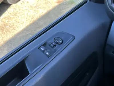 Vendo Peugeot Expert 2020 - 16500 EUR, 135000 km - AUTO.MOTO.pt