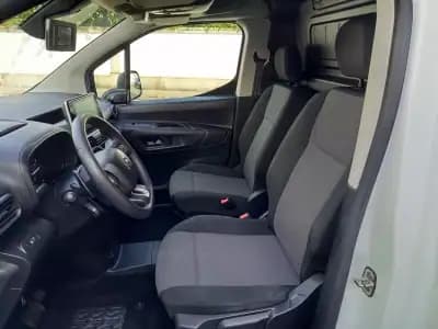 Sell Citroën Berlingo 2020 - 12990 EUR, 127200 km - AUTO.MOTO.pt