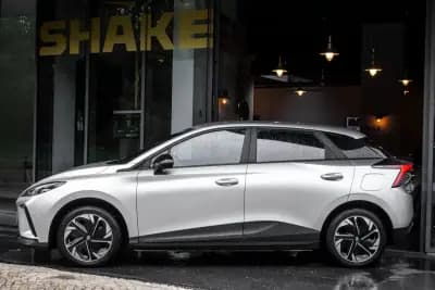 Sell MG MG4 2023 - 19450 EUR, 19778 km - AUTO.MOTO.pt