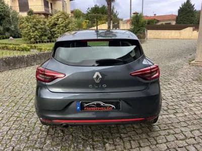 Vendo Renault Clio 2020 - 13900 EUR, 87000 km - AUTO.MOTO.pt