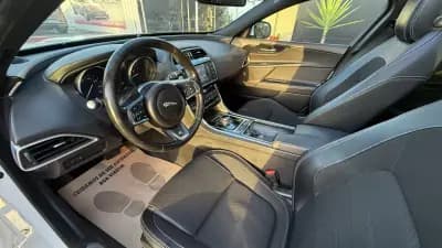 Sell Jaguar XE 2017 - 16990 EUR, 190000 km - AUTO.MOTO.pt