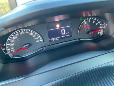 Sell Peugeot 2008 2022 - 18990 EUR, 72101 km - AUTO.MOTO.pt