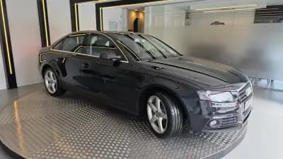 Vendo Audi A4 2011 - 13900 EUR, 186139 km - AUTO.MOTO.pt