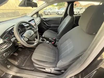 Sell Ford Fiesta 2021 - 14500 EUR, 85443 km - AUTO.MOTO.pt