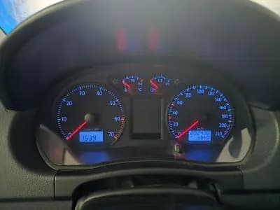 Vendo Volkswagen Polo 2006 - 5950 EUR, 202430 km - AUTO.MOTO.pt