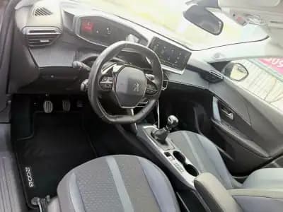 Sell Peugeot 2008 2020 - 16000 EUR, 70000 km - AUTO.MOTO.pt