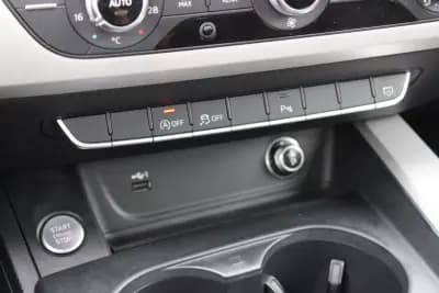 Sell Audi A4 Avant 2020 - 22990 EUR, 167000 km - AUTO.MOTO.pt