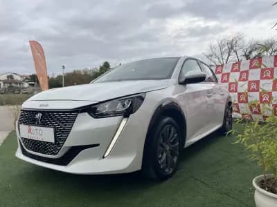 Sell Peugeot e-208 2021 - 18490 EUR, 44305 km - AUTO.MOTO.pt