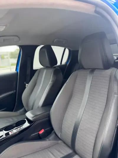 Sell Peugeot 208 2021 - 15500 EUR, 71335 km - AUTO.MOTO.pt