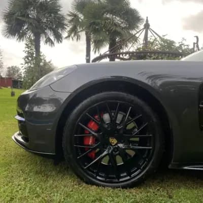 Sell Porsche Panamera Sport Turismo 2019 - 69990 EUR, 210000 km - AUTO.MOTO.pt