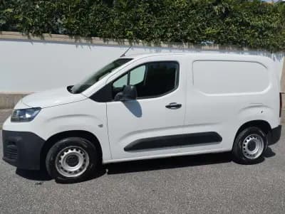Vendo Citroën Berlingo 2020 - 10990 EUR, 158400 km - AUTO.MOTO.pt