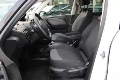 Sell Citroën C4 Spacetourer 2019 - 15400 EUR, 143600 km - AUTO.MOTO.pt