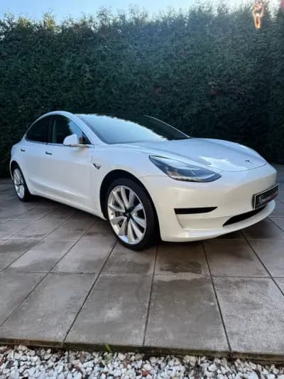 Vendo Tesla Model 3 2019 - 22900 EUR, 117000 km - AUTO.MOTO.pt