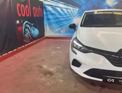 Vendo Renault Clio 2022 - 17899 EUR, 38000 km - AUTO.MOTO.pt