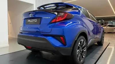Vendo Toyota C-HR 2022 - 23990 EUR, 137566 km - AUTO.MOTO.pt