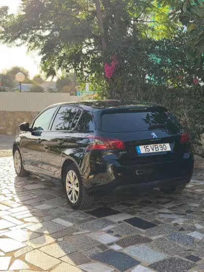 Vendo Peugeot 308 SW 2018 - 15900 EUR, 117320 km - AUTO.MOTO.pt