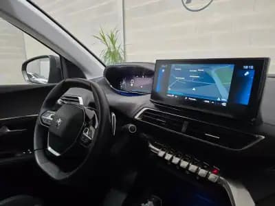 Sell Peugeot 5008 2021 - 22450 EUR, 42414 km - AUTO.MOTO.pt