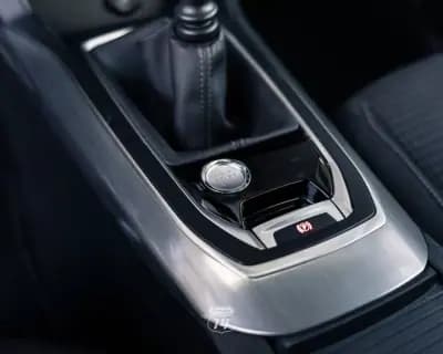 Sell Peugeot 308 SW 2019 - 10990 EUR, 152000 km - AUTO.MOTO.pt