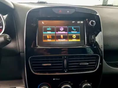 Sell Renault Clio 2019 - 12500 EUR, 90000 km - AUTO.MOTO.pt